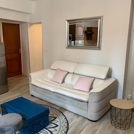 Fontaine Apartment โอปส์ ภายนอก รูปภาพ